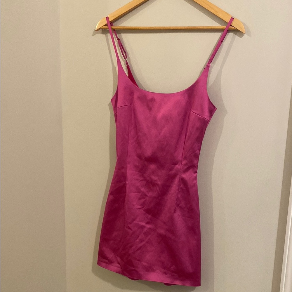 CULTNAKED Pink Bodycon Cocktail Dress - Picture 3 of 7